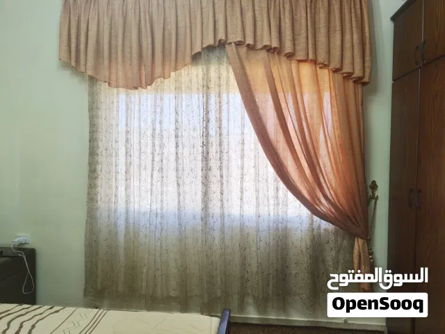ستائر غرفة نوم وتصلح غرفة جلوس