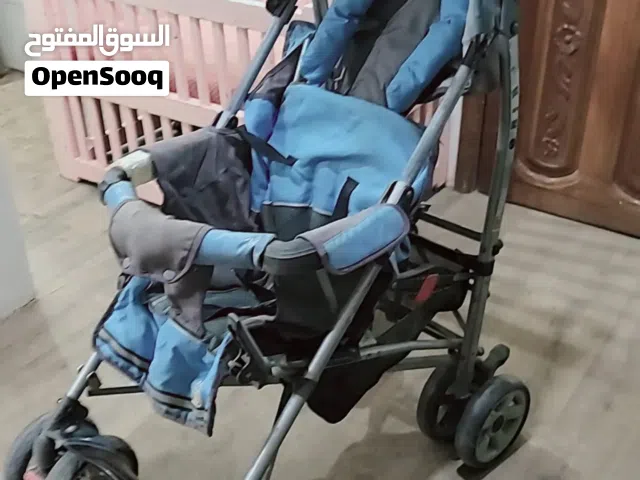 عربه اطفال ماركه كيكو تم شراءها من السعوديه قويه مرره ونظيفه وتحمل طفل الى عمر خمس سنوات البيع لعدم