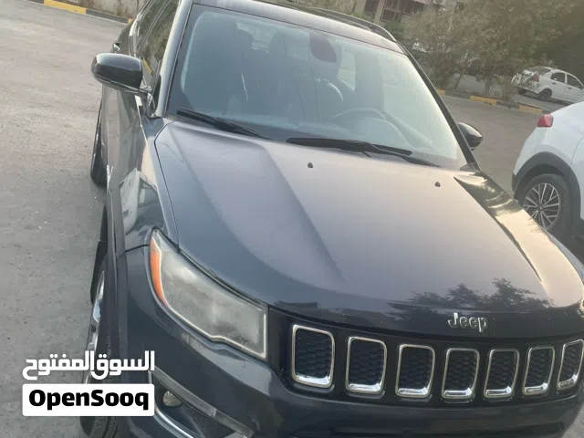 2018 جيب كومباس Limited
