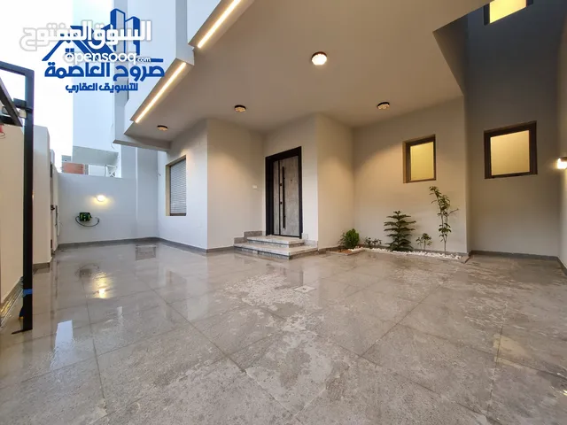 360 m2 3 Bedrooms Villa for Sale in Tripoli Al-Serraj