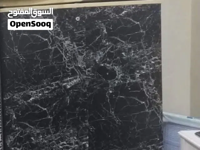 تلاجه ال جي كبيره جدا بحاله جيده