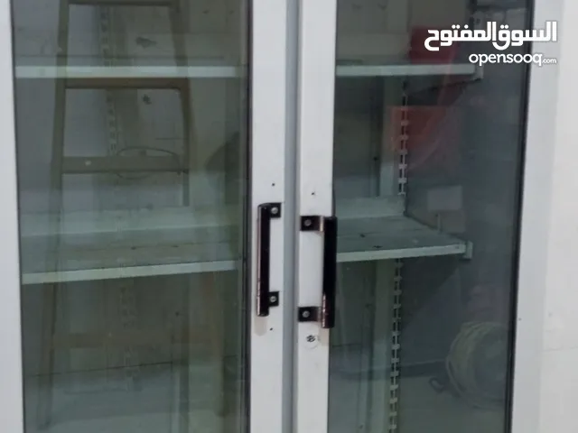 ثلاجه عرض للبيع