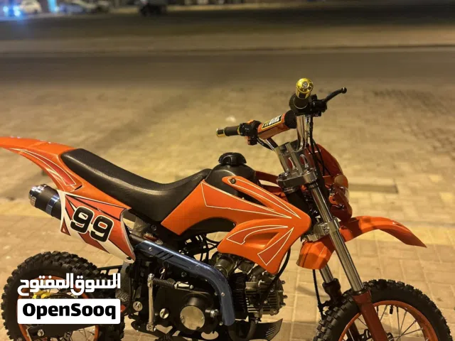 للبيع تريل ، كروز 125سي سي جديده ف قمت النضافه مو ماشيه ولاشي من الوكاله فقط طلعه وحده