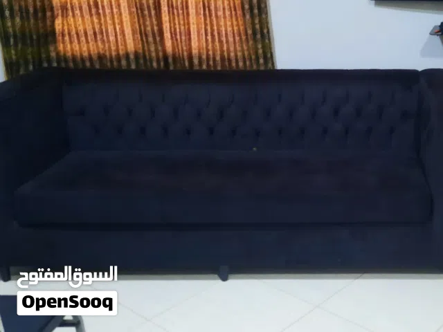 كراسي حلاقه وكنب ومرايات