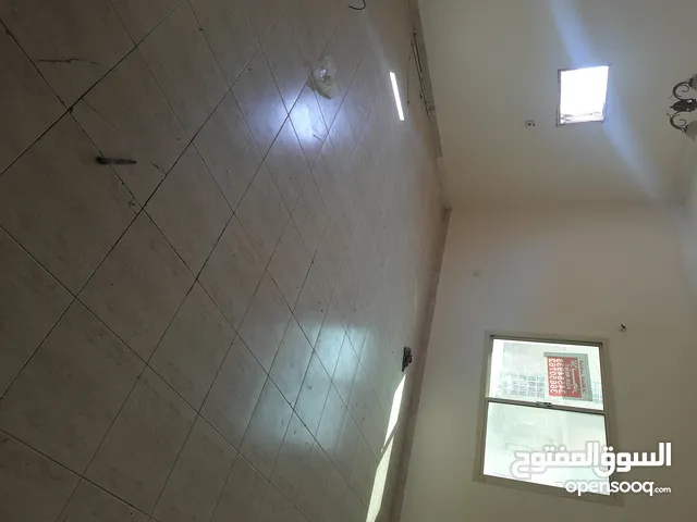 80 m2 3 Bedrooms Apartments for Rent in Central Governorate Al-Bahair