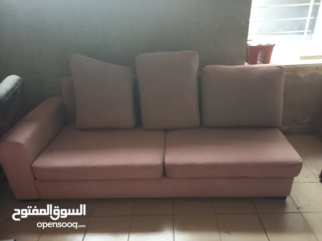 اثاث مستعمل