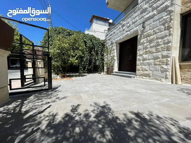 190 m2 3 Bedrooms Apartments for Sale in Amman Abdoun