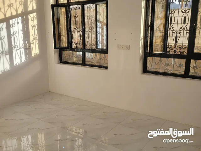 250m2 4 Bedrooms Apartments for Rent in Sana'a Shamlan