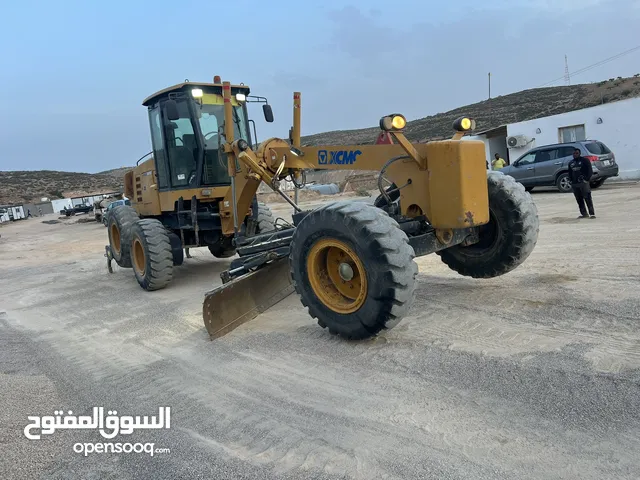 قريدر صيني XCMG GR215 موديل 2019