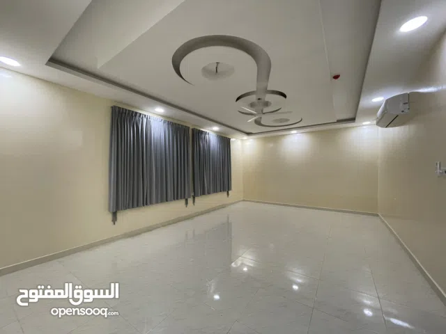 استيديو شامل بمساحة كبيرة 9*12 للايجار بسعر مغري