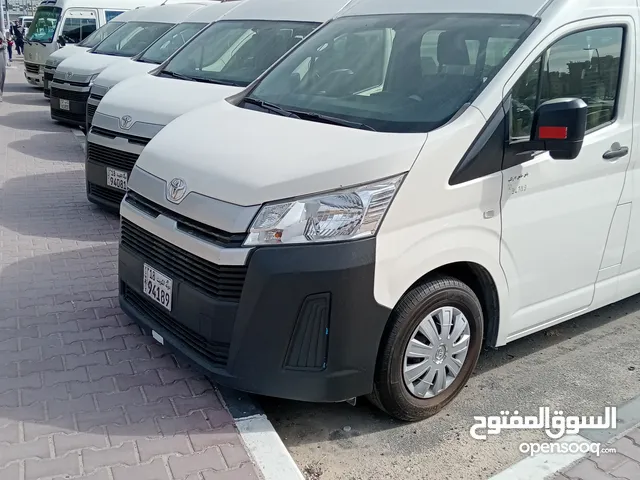 يوجد باصات حديثه للايجار مع السايق بأقل الأسعار توصيل شركات وصالونات ومطاعم ورحلات وحفلات جميع مناط