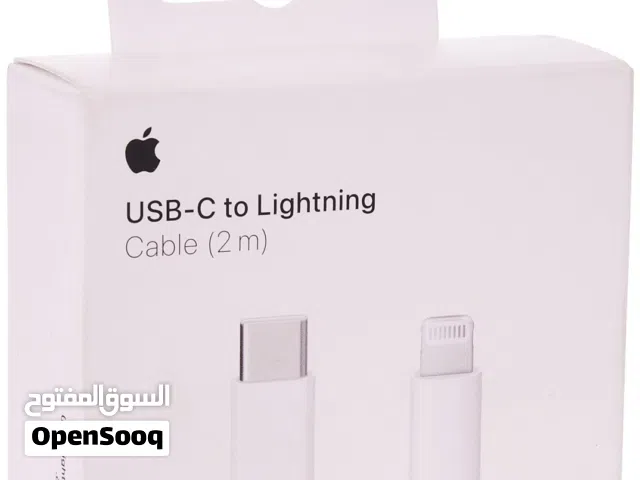 كابل Apple USB-C إلى Lightning.