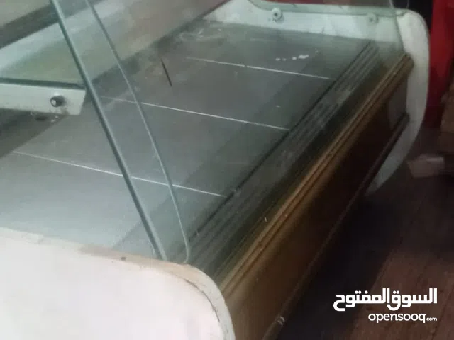 ثلاجة فيترين
