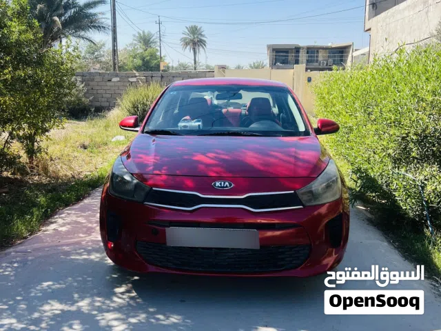 كيا ريو 2019 s السيارة نضيفه جداً شاشه كبيرة تحكم ستيرن جهتين حادثهة جاملغ وباب خلفي