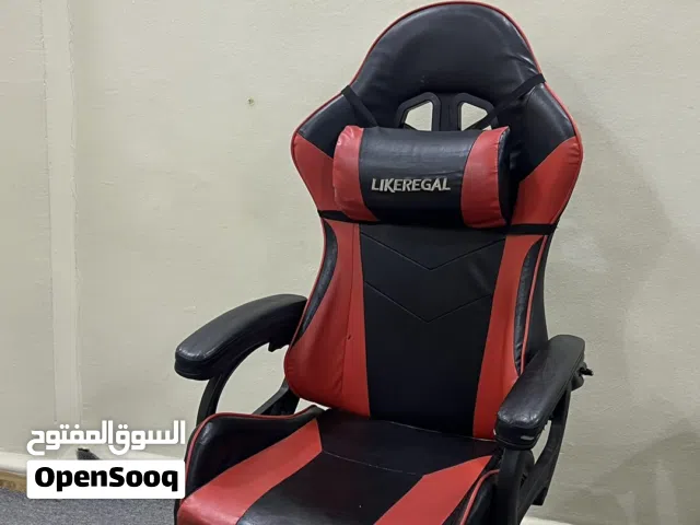 كرسي جيمينج استعمال خفيف للبيع بنص سعره الاصلي كل التفاصيل موضحه بالصور