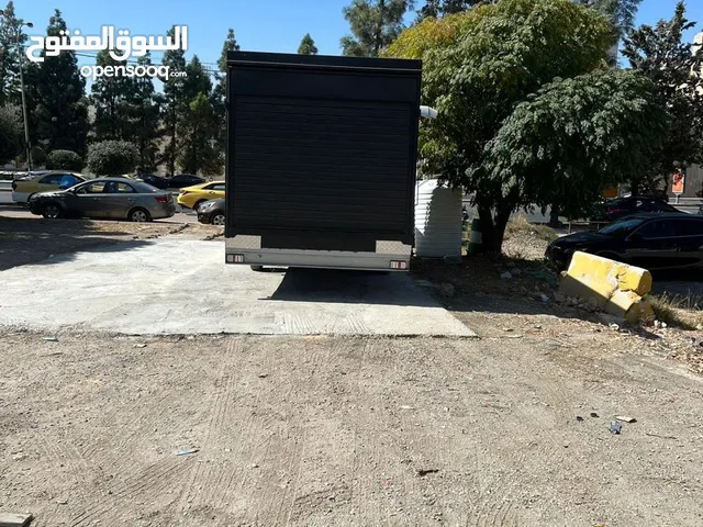عربة طعام متنقلة مجهزة بالكامل Food Truck