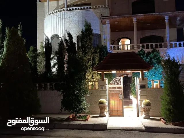 570 m2 5 Bedrooms Villa for Sale in Zarqa Al Zarqa Al Jadeedeh