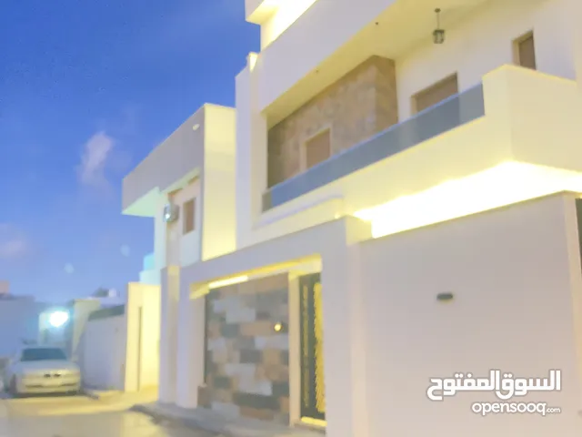 170 m2 4 Bedrooms Villa for Sale in Tripoli Ain Zara