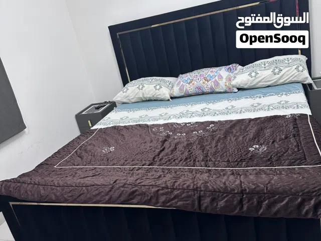 Bed with mattresses only 6 months old