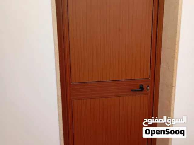 باب الامنيوم خشبي