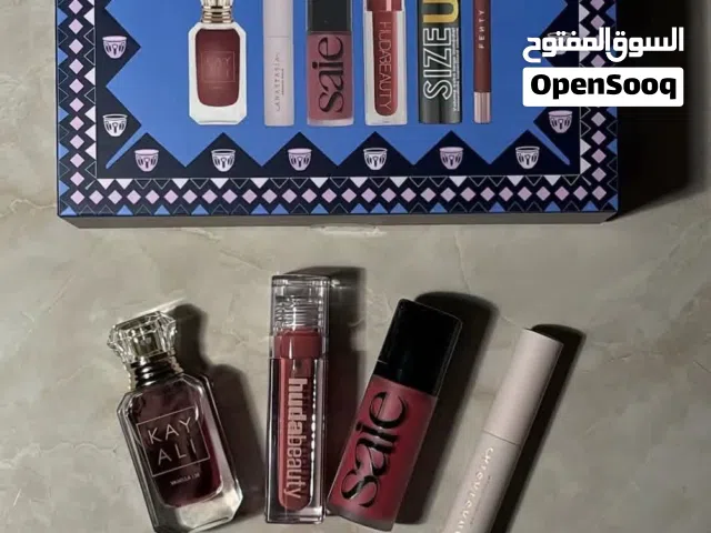 عطور ومكياج ومستحضرات تجميل وعطور ماركات وبراندات اصلية للبيع جملة ، شاملة البوكس الاصلي والملحقات
