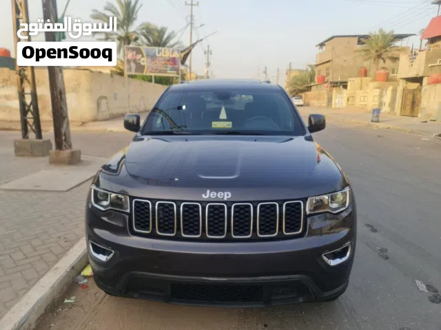 جيب كراند شيروكي لاريدو