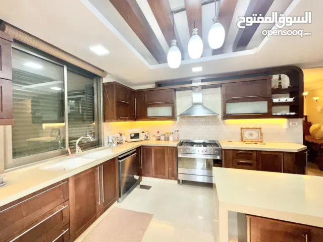170 m2 3 Bedrooms Apartments for Rent in Ramallah and Al-Bireh Al Tira