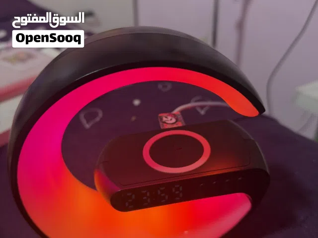 محطة شحن لاسلكي شحن مغناطيسي متعددة الاستخدام