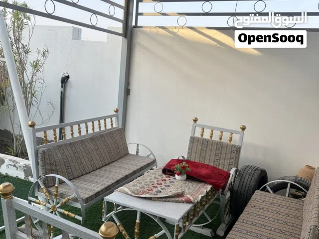 كراسي خارجيه تفصيل مع الفرشة مستعمله