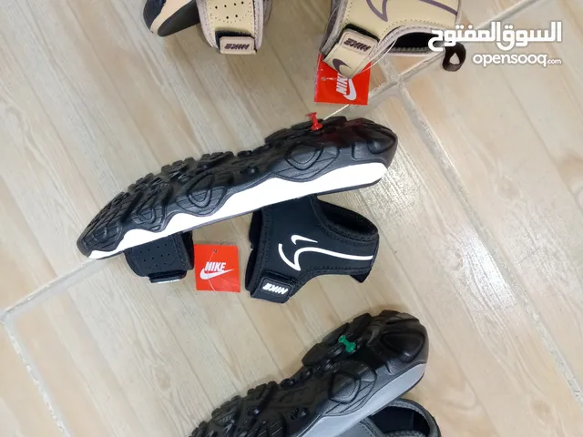 35 Casual Shoes in Tripoli