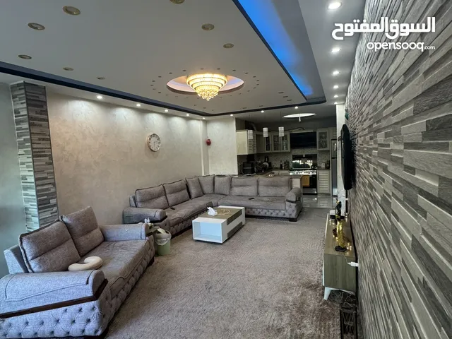 شقة للبيع في ابو نصير طابق ارضي