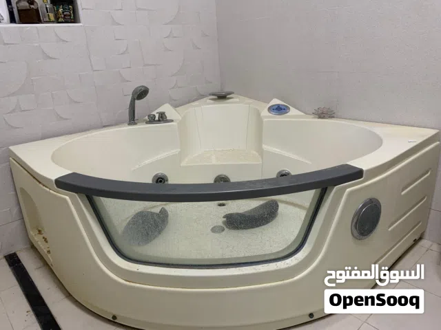 جاكوزي مستعل شبه جديد