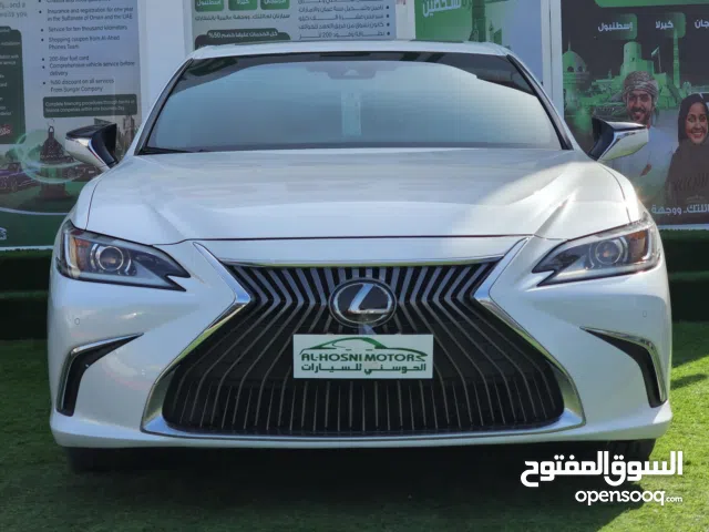 لكزس ES 350 موديل 2019 وارد امريكي بحادث جداً وممشى جداً قليل لاتفوت الفرصه وبادر با الحجز.........
