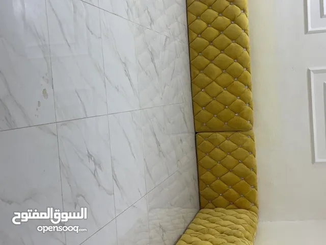 مساند ظهر إسفنج البغلي ضغط عالى شبه جديد