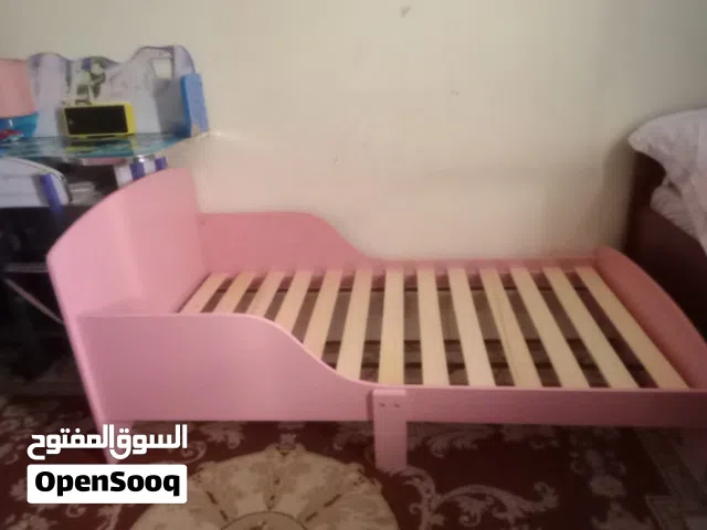 سرير اطفال