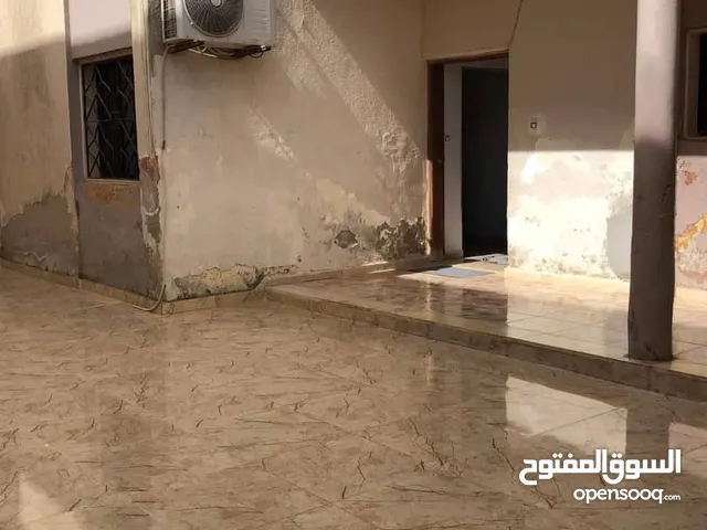 250 m2 3 Bedrooms Townhouse for Sale in Benghazi Keesh