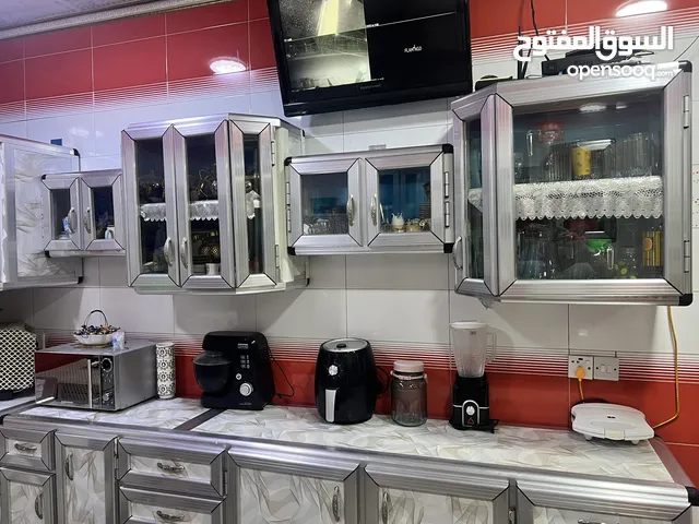 كاونتر المنيوم داخل وخارج ارضي ومعلق وسنك وبيت الطباخ