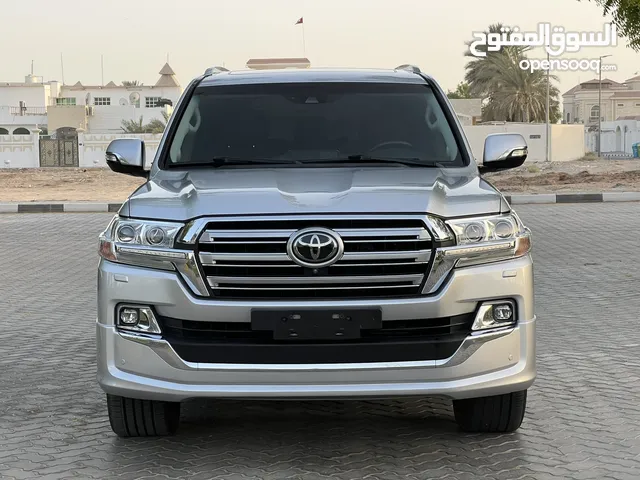 تويوتا لاند كروزر V.XR V8 5.7 موديل 2019 خليجى فل اوبشن