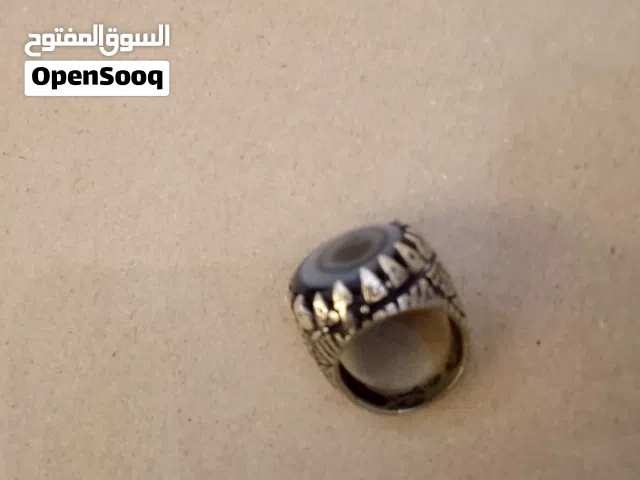 خاتم فضه عيار 925 شبه جديد سعره 90 دينار