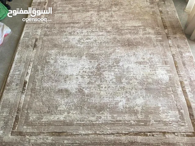 سجادة بيسان 300 سم * 200 سم جديدة لم تستخدم