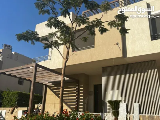 240 m2 3 Bedrooms Villa for Rent in Giza Sheikh Zayed