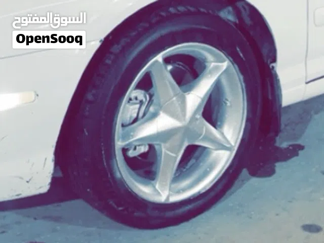 عجلة مستعملة من نوع أخرى بحالة جيدة لموديلات مختلفة