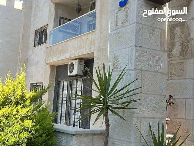 210 m2 3 Bedrooms Apartments for Sale in Amman Al Rabiah