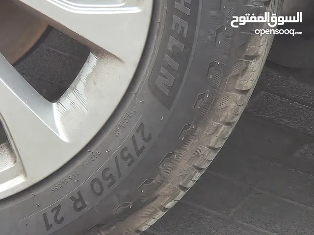 تواير جديده ونظيفه ميشلن قياس 21/50/275 موديل 2023 نظافه 95 %