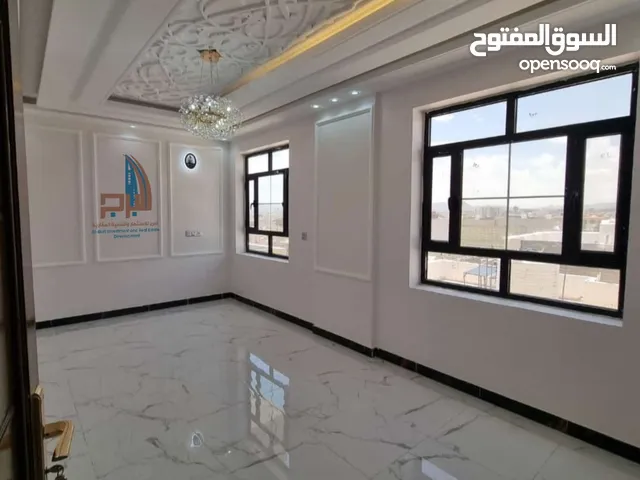 200 m2 4 Bedrooms Apartments for Sale in Sana'a Bayt Baws