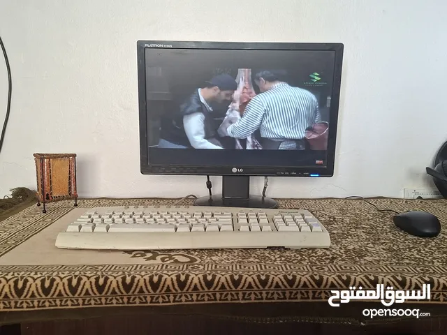 جهاز كمبيوتر كامل شغل العاب متوسطة مع طاولة وكرسي للبيع او للبدل على اشي بنفس السعر