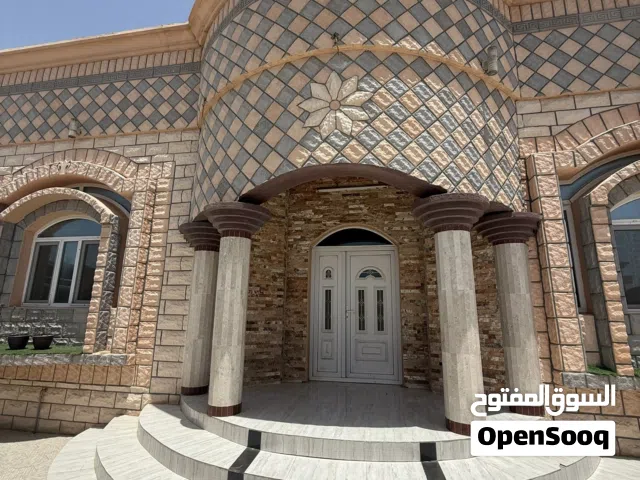 372 m2 3 Bedrooms Townhouse for Rent in Al Sharqiya Other