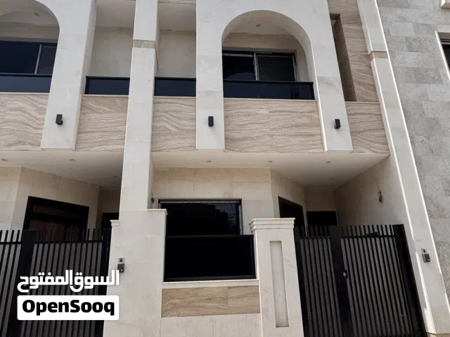 دار للبيع المساحة 75 متر الواجهه 5 م النزال 15