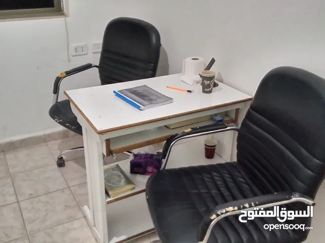 اثاث مكتبي