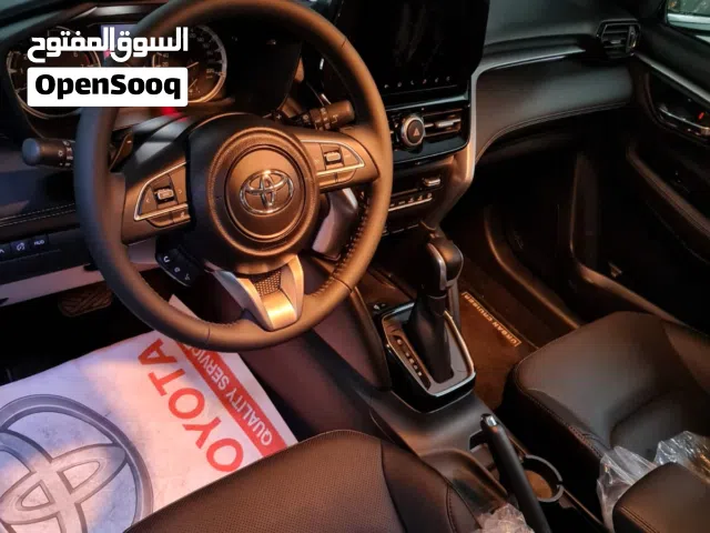 2024 تويوتا اوربان كروزر GLX